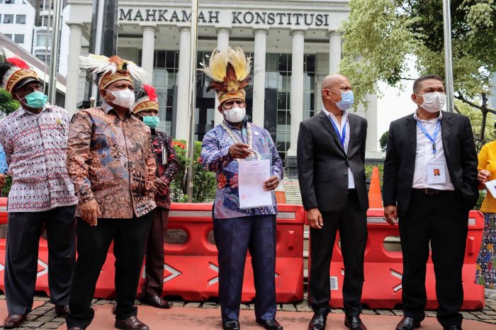 ilustrasi revisi Otsus Papua