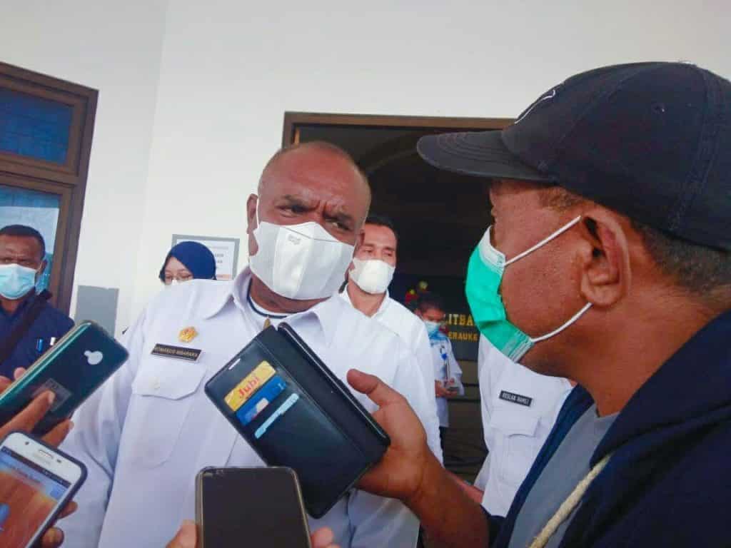 Bupati Merauke Romanus Mbaraka