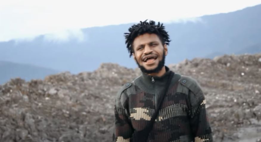 Rilliy Mote Penyanyi lagu Pemekaran yang Dipaksakan