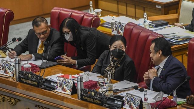 UU DOB Tidak Instan, Pertimbangan dan Pembahasan Panjang Menyertainya