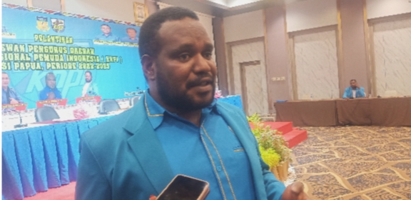 Ketua Umum DPP KNPI Papua Benyamin Gurik