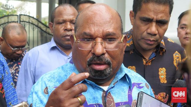 Tersangka Kasus Korupsi dan Gratifikasi Lukas Enembe